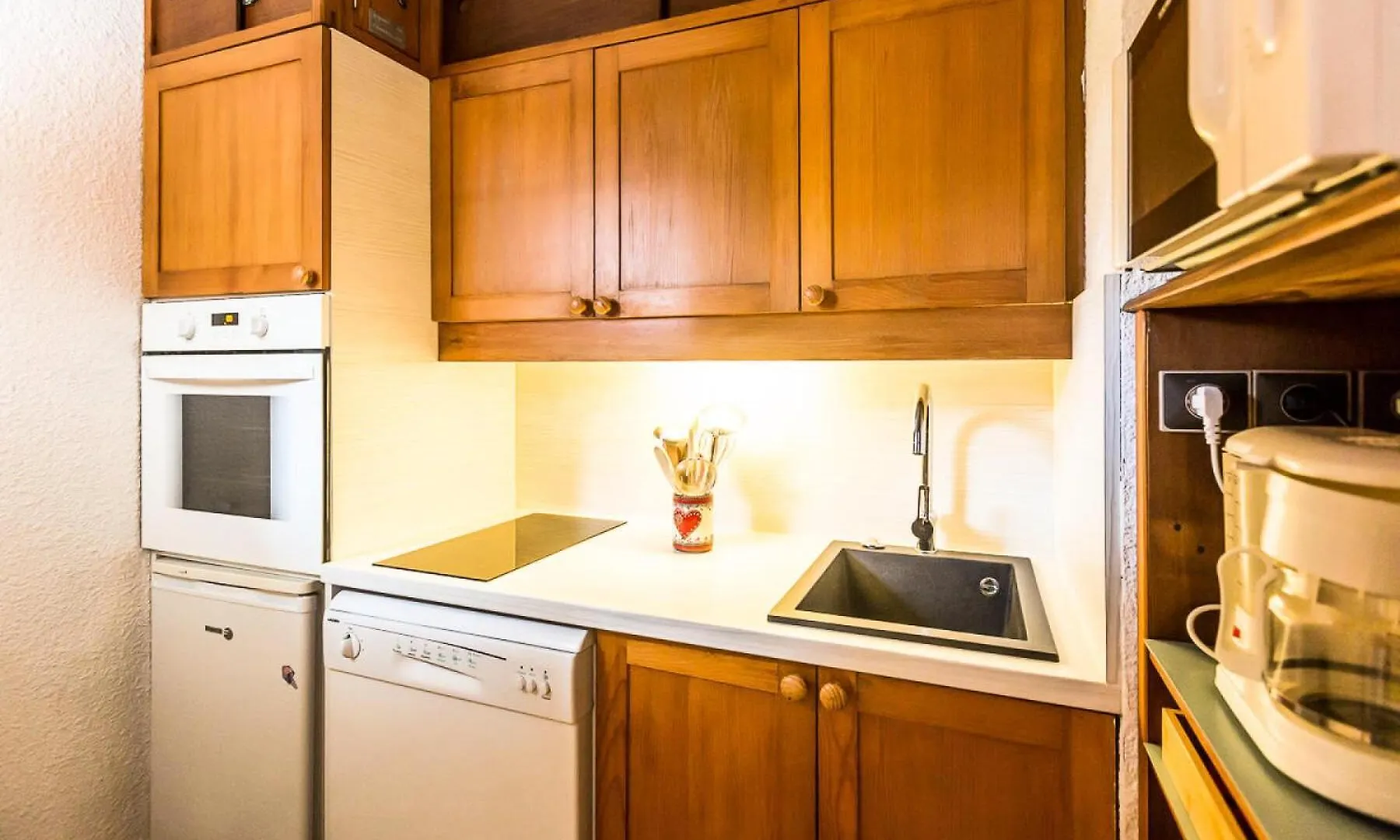 Residence La Porte De Montchavin - Studio Pour 3 Personnes Mae-9504 La Plagne France
